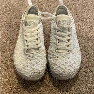 APL shoes from lululemon 8.5 women’s